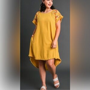 NWT Umgee Mustard High-Low Dress with Floral Embroidered Sleeves Plus Sizes